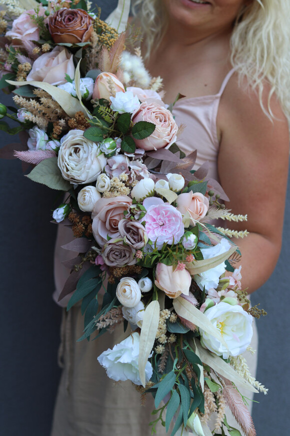 Boho Sofia Longia, kompozycja kwiatowa na długi stół