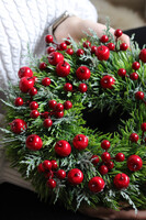 Winter Fruits, zimowy wianek na drzwi z owocami