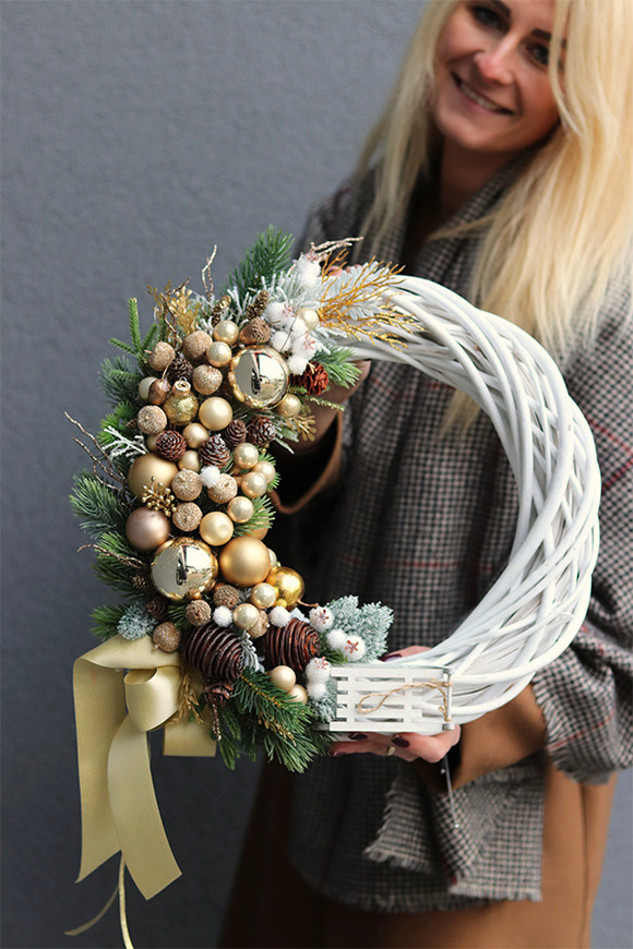 Złota Chwila, świąteczny asymetryczny wianek