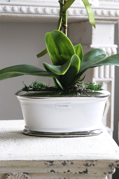 Modreta White, sztuczny storczyk w biało-srebrnej donicy, wys.52cm