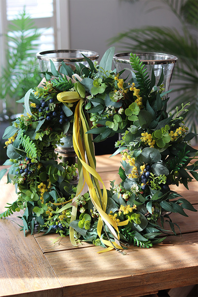 Eveline Berry, dekoracyjny wianek z jagodami