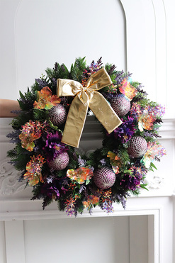 OD RĘKI Delove Pearl, świąteczny wianek na drzwi, śr.55cm 