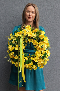 Żółte Bratki, żółty wianek na drzwi, śr.50cm