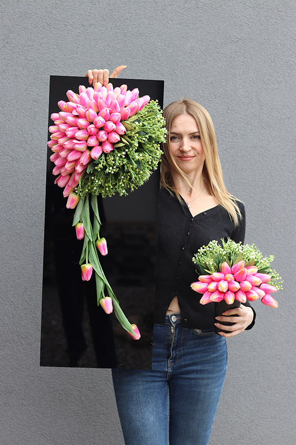 Tulippo New Design Candy, nowoczesny bukiet nagrobny we wkładzie