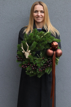 OD RĘKI Czekoladowe Święta, elegancki świąteczny wianek, śr.40cm