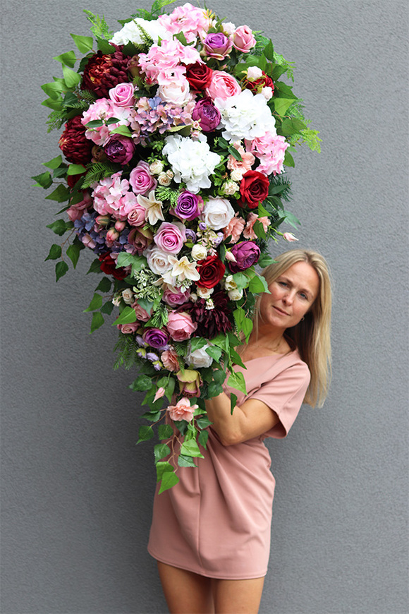 bardzo duża wiązanka nagrobna, Della Felinata