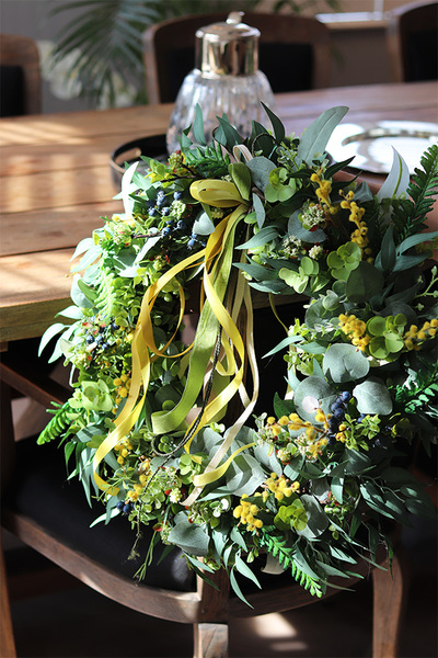 Eveline Berry, dekoracyjny wianek z jagodami