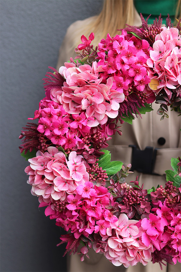 Rose Hydrangea, różowy wianek z hortensji