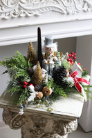 Magiczny Silveramo, świąteczny stroik z dziadkiem na tacce