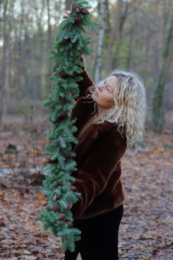 OD RĘKI Natural Cones 2, realistyczna iglasta girlanda zimowa, dł.150cm 