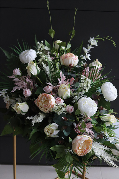 Beatrice, jasna wiązanka nagrobna