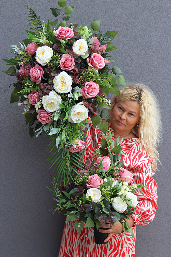 Kerisa, komplet dekoracji nagrobnych