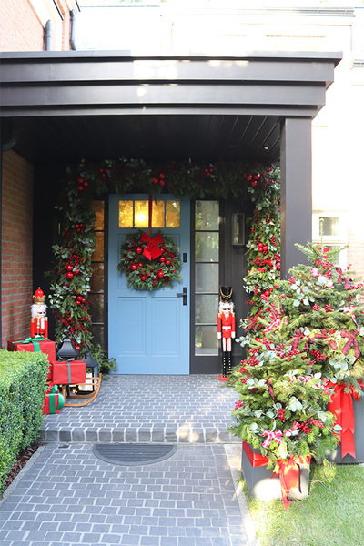 Christmas Exclusive, świąteczny wianek na drzwi na żywej igle