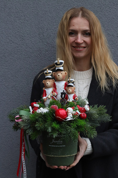 Misie Jardin, stroik świąteczny z figurkami, wym.40x36cm