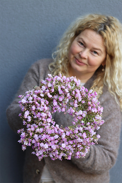 Flowers 4 You, wiosenny wianek z gipsówki	