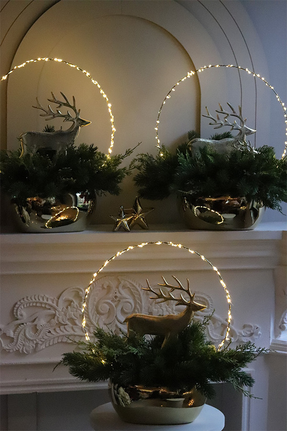 Reny Norwegia, świąteczny stroik LED z reniferem