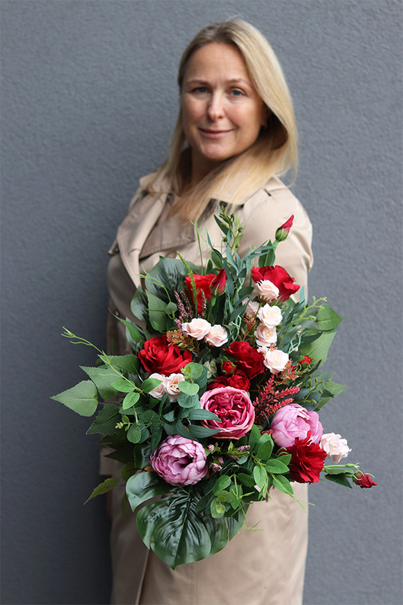 Czerwień Miłości, komplet dekoracji nagrobnych