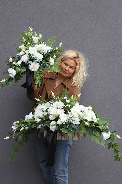 Białe Wspomnienia 2, dekoracja nagrobna w skrzynce