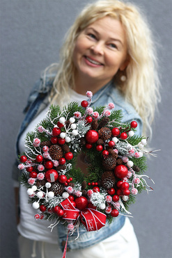 Red Xmas Frost, świąteczny wianek z owocami, śr.30cm