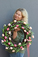 Katie Tulips, wiosenny wianek z tulipanów