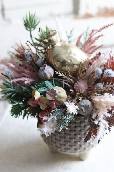 stroik wielkanocny ze złotą kurą, Kukuryku, wym. 25x33cm