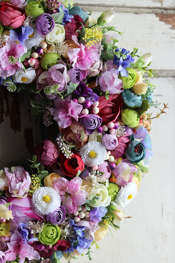 atrakcyjny kwiatowy wianek, Perrasa Olianna, śr.44cm 