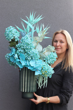 OD RĘKI Szlachetna Morlano, kompozycja ze strelicją w wazonie, wys.75cm