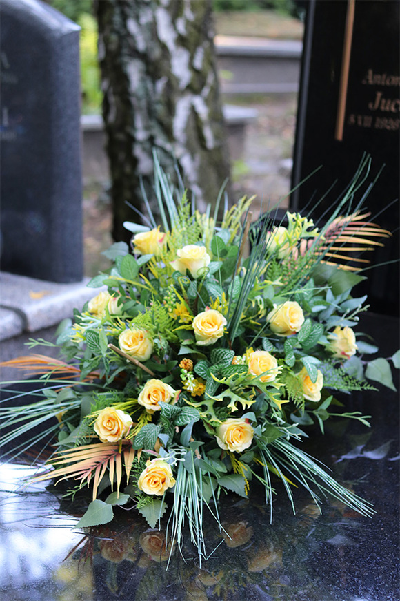 wiązanka nagrobna Złota Róża