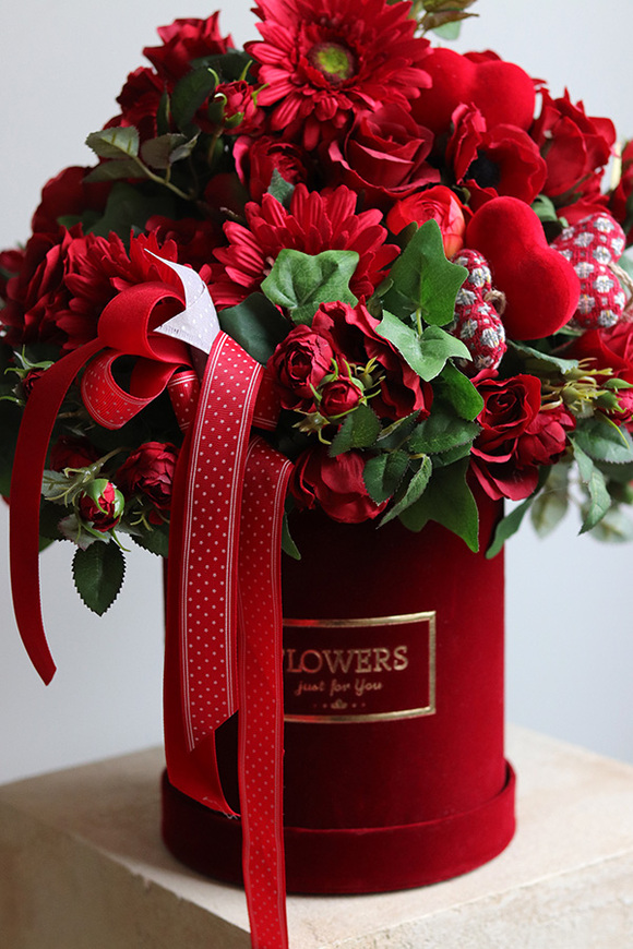 OD RĘKI Miłosne Szkarłaty, flowerbox na walentynki 