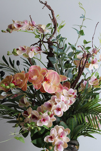 Villano Wave, kompozycja w wysokim wazonie