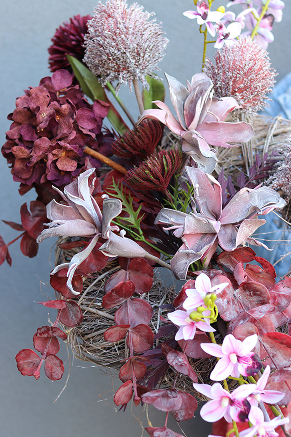 Bordowe Kwiaty, wysokiej jakości wieniec nagrobny, wym.50x90cm