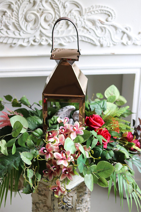 Angelo Garden Bordo 3, lampion nagrobny z kwiatami