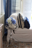 Keraneo Blue Provance S, kosz z hortensjami, wym.27x29cm