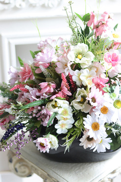 Piękna Łąka 2, kompozycja kwiatowa w ceramicznym naczyniu,  wys.40x50x28cm