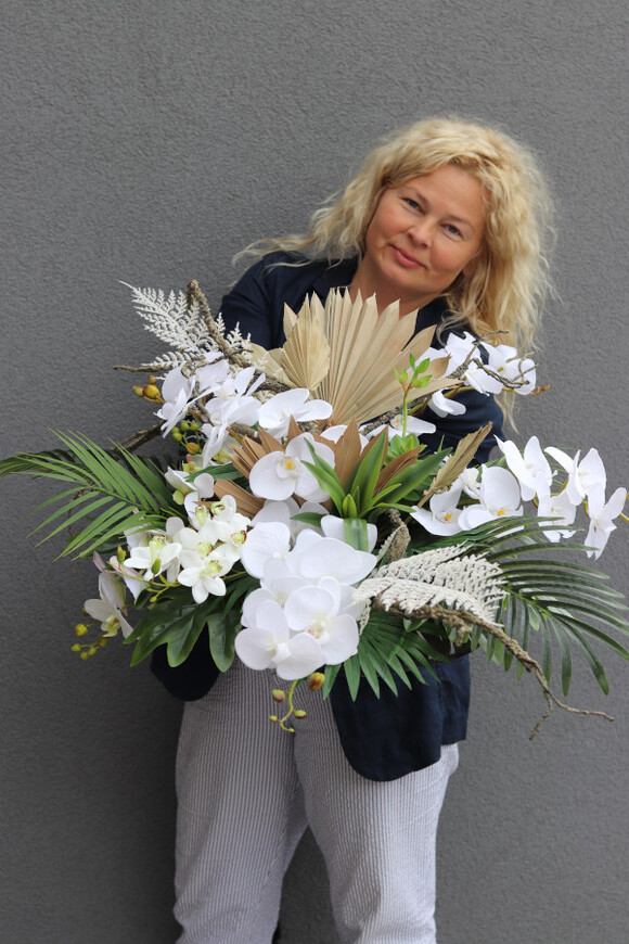 Wachlarze Cesarza, elegancka kompozycja nagrobna w naczyniu