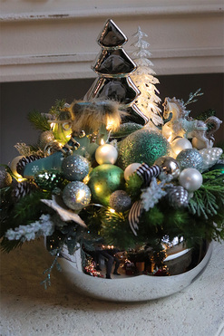 Silverita Pompadour, świąteczny stroik w szklanej misie LED, wys.31cm  