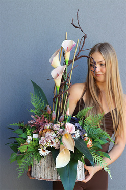 Bellasja Kalla, nowoczesna kompozycja nagrobna w skrzynce, wym.93x70cm