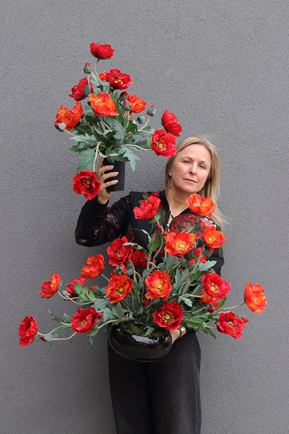 Maki Artista, bukiet nagrobny we wkładzie