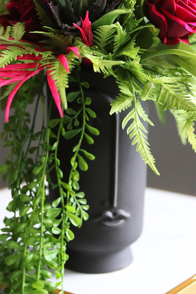 Deina Personal, kompozycja kwiatowa w wazonie