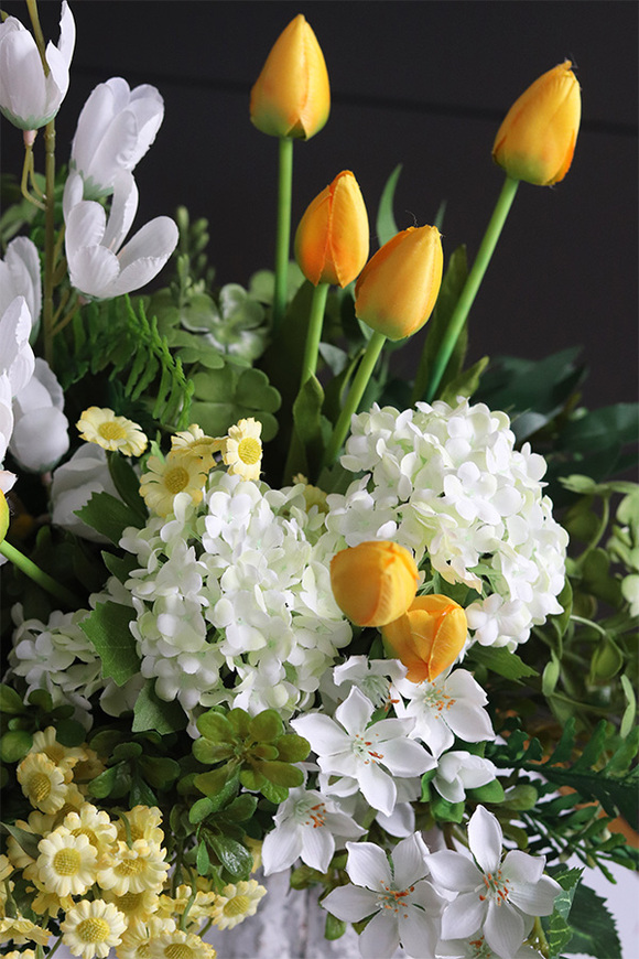 Telina Spring, wiosenna kompozycja nagrobna