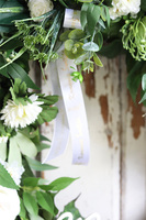 asymetryczny biały wianek na drzwi, Naturalle Brown, śr.56cm 