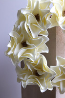 Magnolies, wianek z kwiatów magnolii