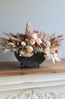 Mortario Austria, kompozycja nagrobna w metalowym naczyniu