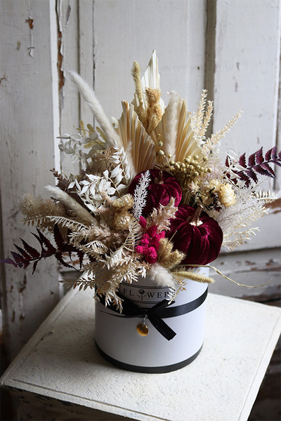 Velurowa Dynia Purple, jesienny flowerbox z suszem