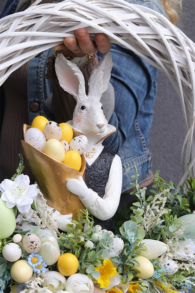 Silvietta B New, wielkanocny wianek na drzwi