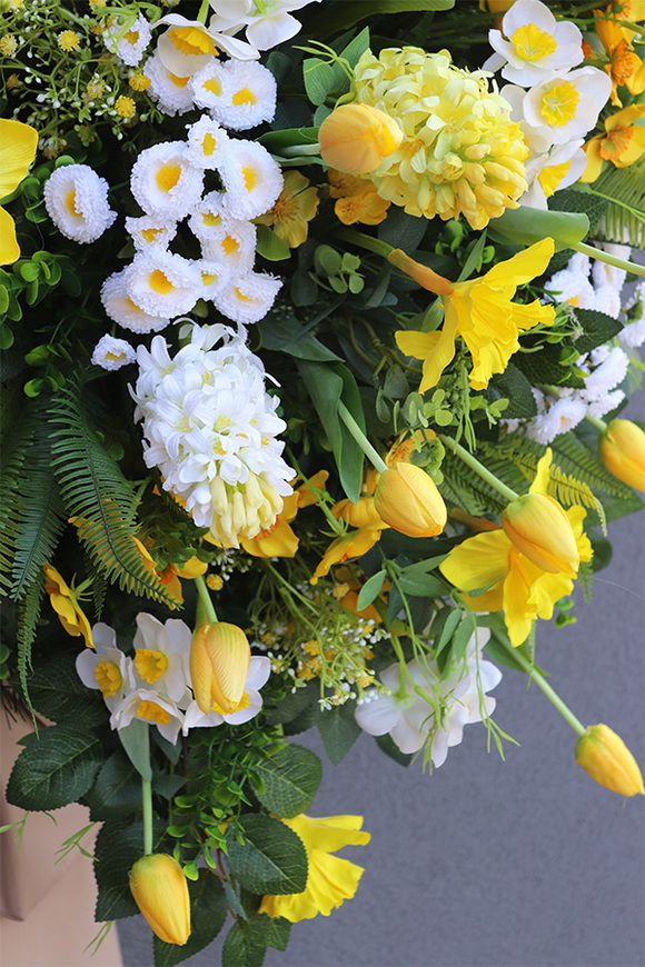 Amira XXL, wiosenna wiązanka nagrobna