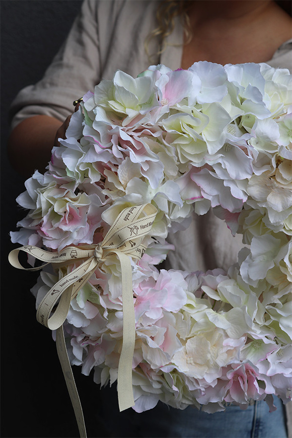 Helita Carmona, wysokiej jakości wianek z hortensjami