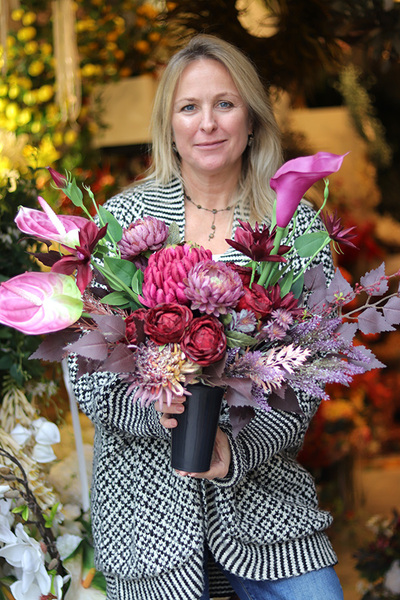 Bordo Cherry, bukiet nagrobny we wkładzie