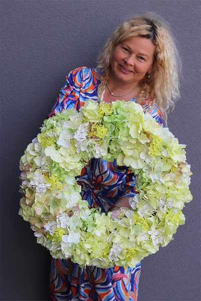 Green Hydrangea 2, wysokiej jakości wianek z hortensjami