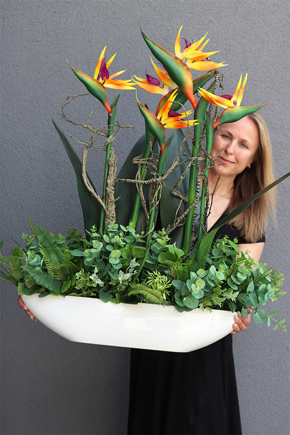 Big Laos Sukulenty & Strelicja 2, egzotyczna kompozycja w białej donicy, wys.93cm 